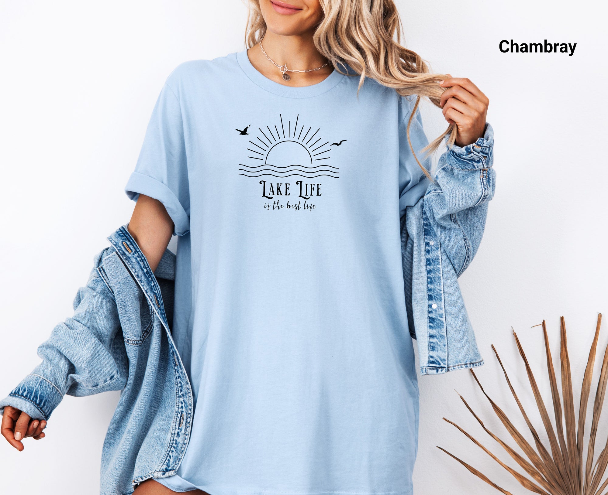 Lake Life T-Shirt, Relaxed Vintage Style Tee for Lake Lovers, Perfect for Summer Days, Gifts for Outdoors Enthusiasts, Casual Wear