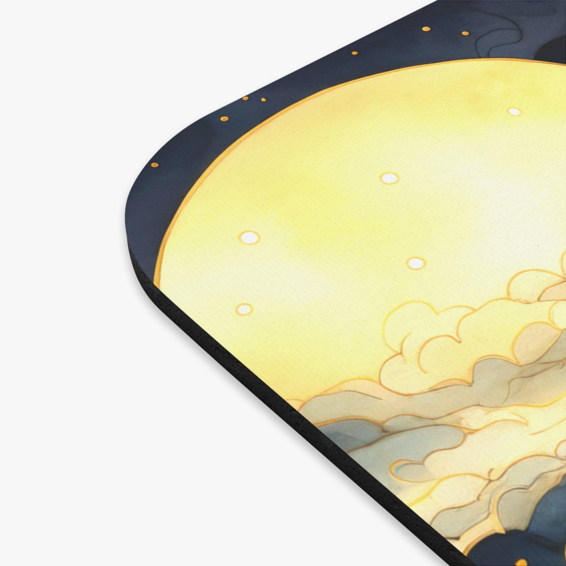 Edge of the mouse pad to show the thickness