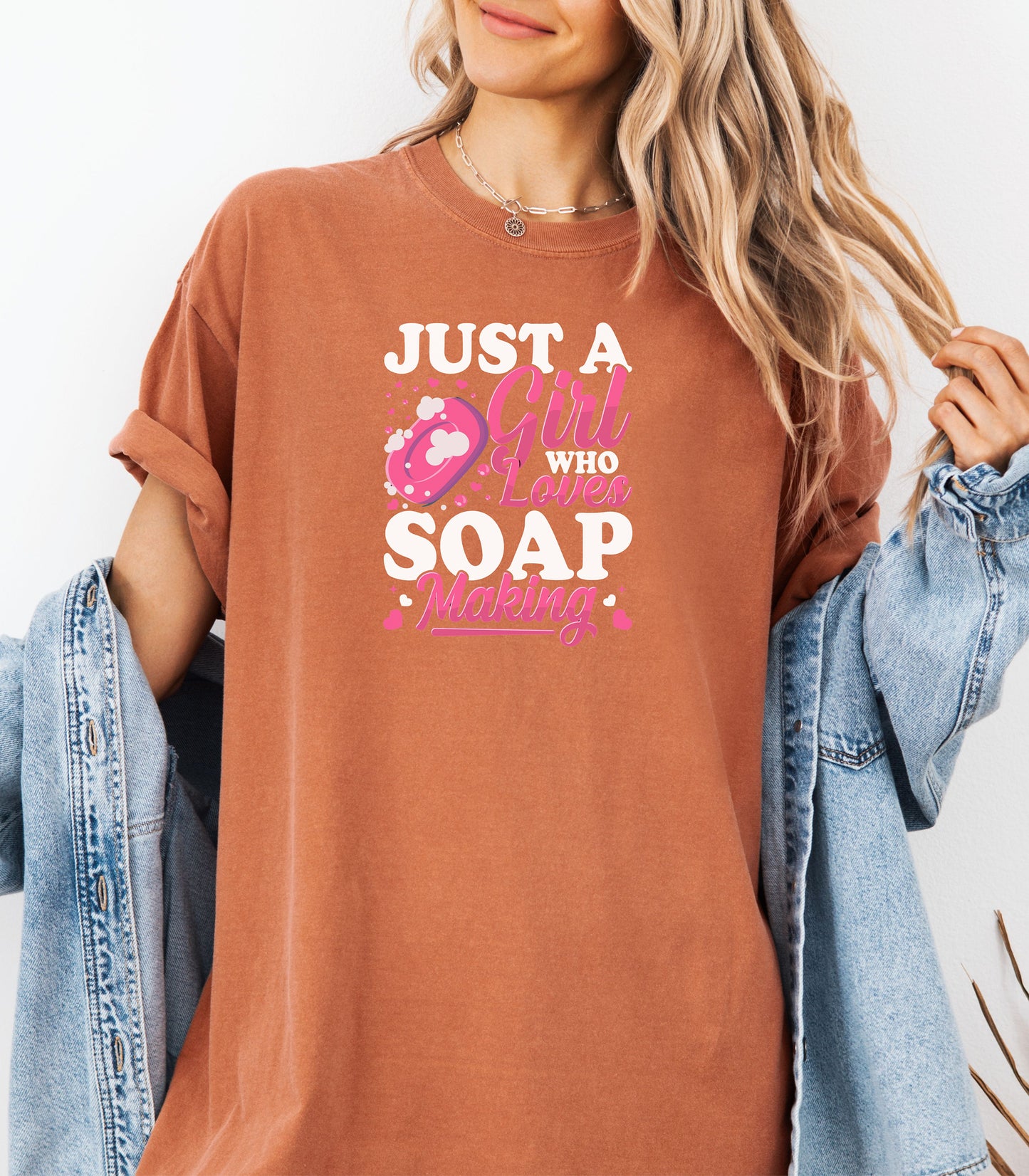 Just a Girl Who Loves Soap Making T-Shirt, Cute Gift for Handmade Artisans
