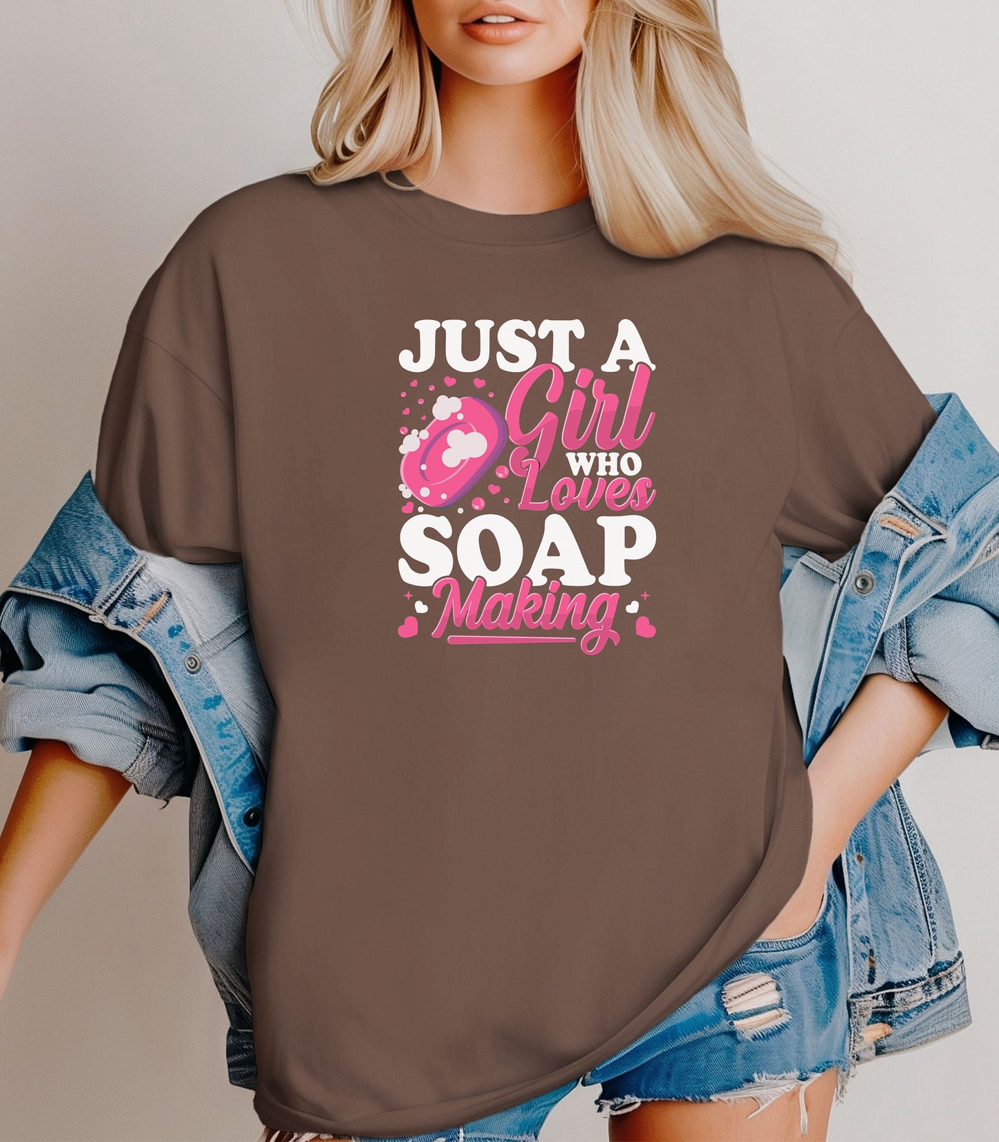 Just a Girl Who Loves Soap Making T-Shirt, Cute Gift for Handmade Artisans